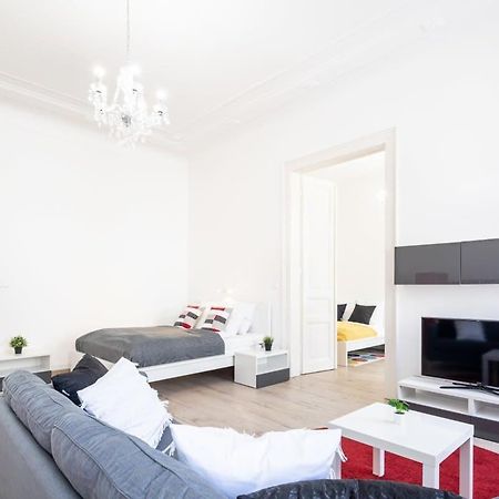 Bright & Large Apartment At Top Location Budapešť Exteriér fotografie