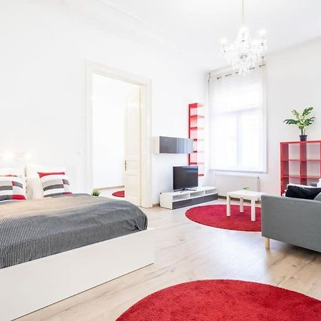 Bright & Large Apartment At Top Location Budapešť Exteriér fotografie