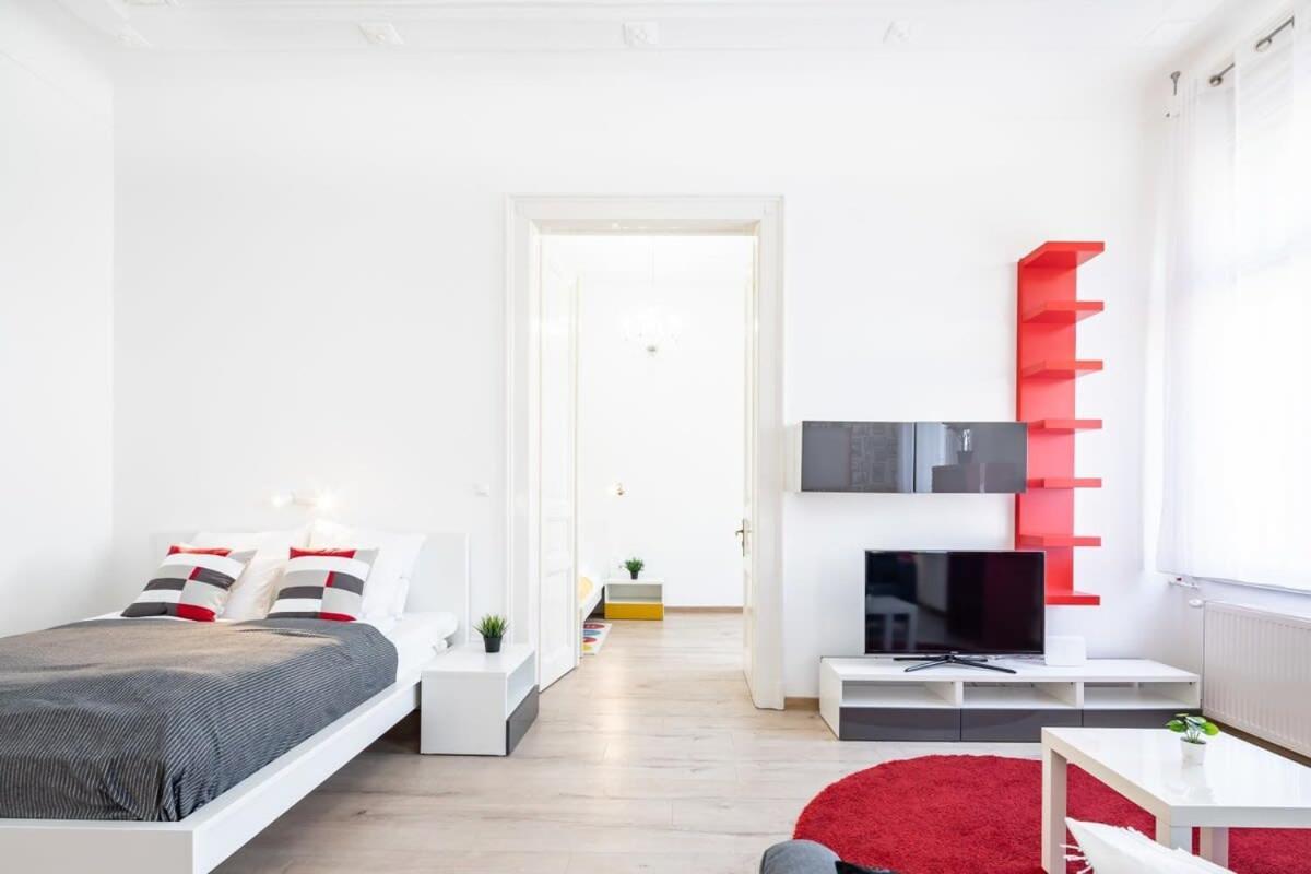 Bright & Large Apartment At Top Location Budapešť Exteriér fotografie