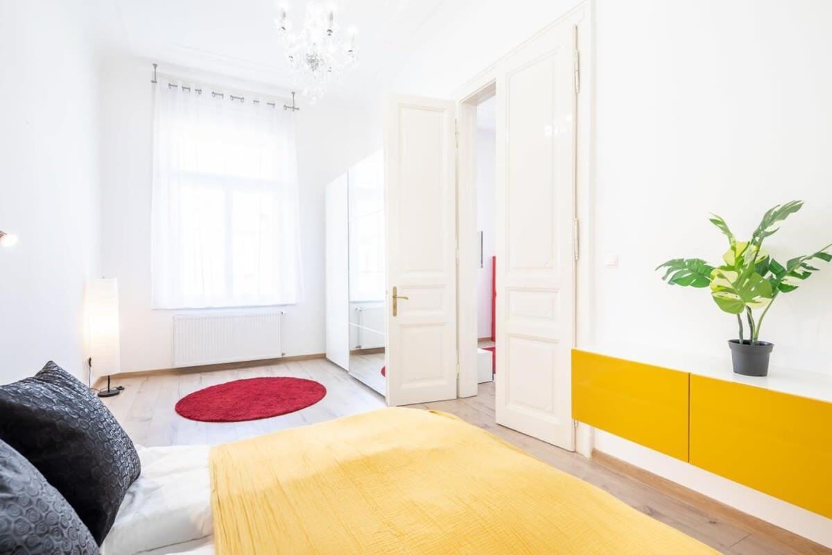 Bright & Large Apartment At Top Location Budapešť Exteriér fotografie