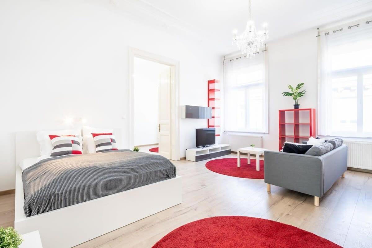 Bright & Large Apartment At Top Location Budapešť Exteriér fotografie